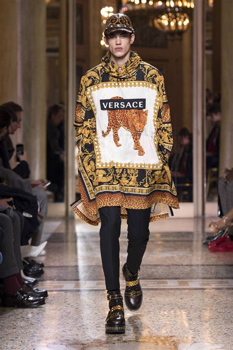 versace kunstbeen